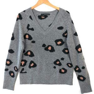 360 Cashmere Women Sweater Size S Gray Alani VNeck Animal Print Luxury Old Money